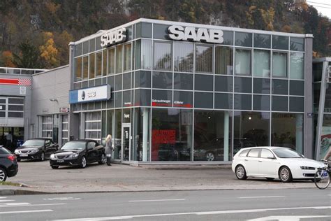Saab dealer